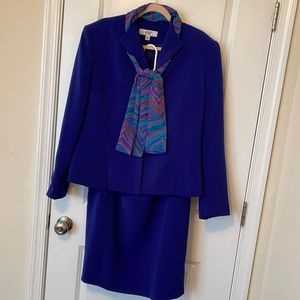 Le Suit Essential 2-Piece Lined Skirt And Jacket Set With Colorful Scarf